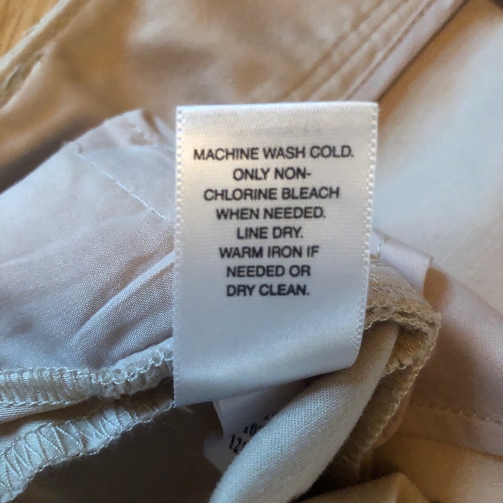 White House Black Market shorts - Picture 4 of 5